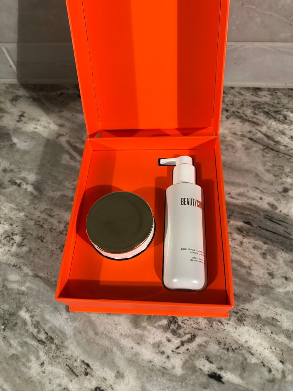 Beautycounter Body Glow Illuminating Lotion – PLEASE READ DESCRIPTION